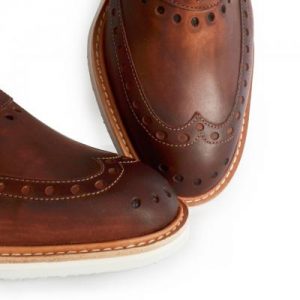 La décoration - Les chaussures en cuir fabriquées en France – Jacques et Déméter