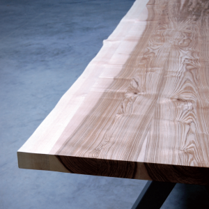 Le bois des tables Artmeta