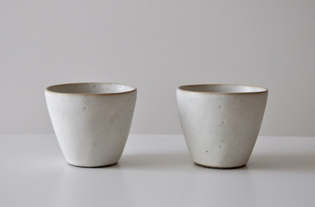 Vaisselle blanche grise en céramique artisanale japonaise – Keiichi Tanaka